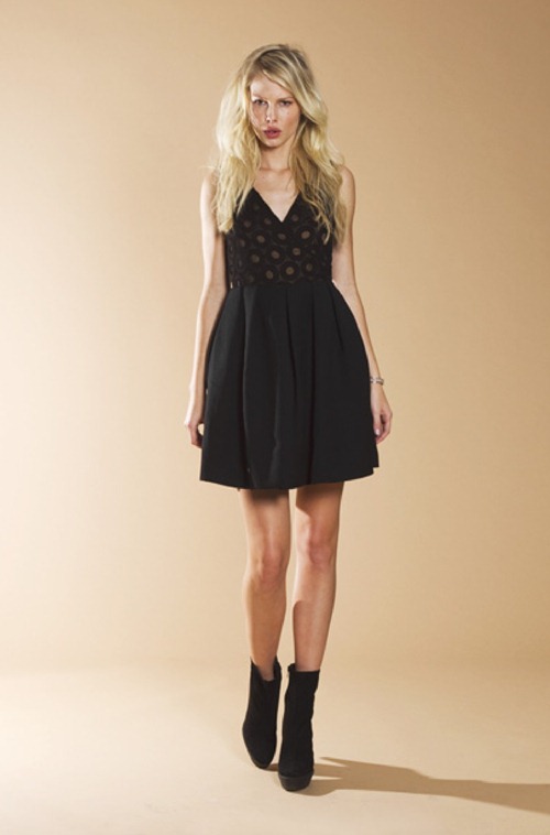 [mcginn-fall-2011%2520lookbook%2520%252816%2529%255B4%255D.jpg]