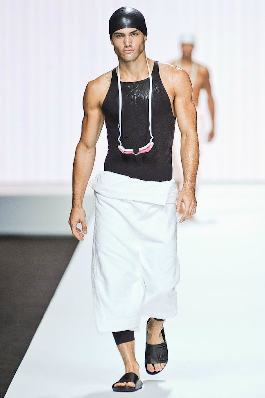Milan Fashion Week Primavera 2012 - Dirk Bikkembergs (41)