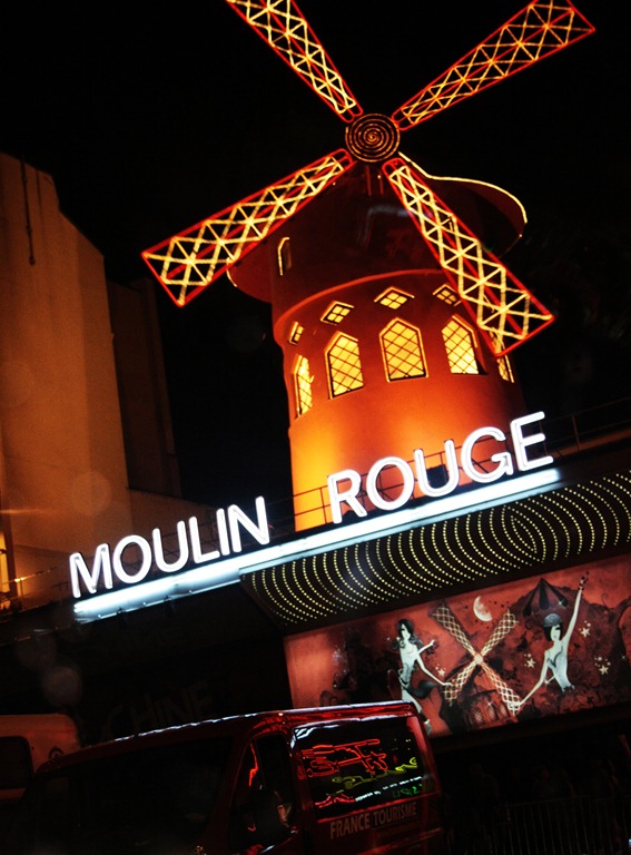 [Moulin-Rouge5.jpg]