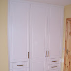 Crem_Wardrobe_Closed.JPG