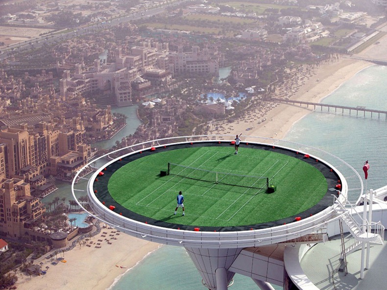 جولة سياحية داخل برج العرب (بالصور )*** Burjalarab-tennis-court9%25255B2%25255D