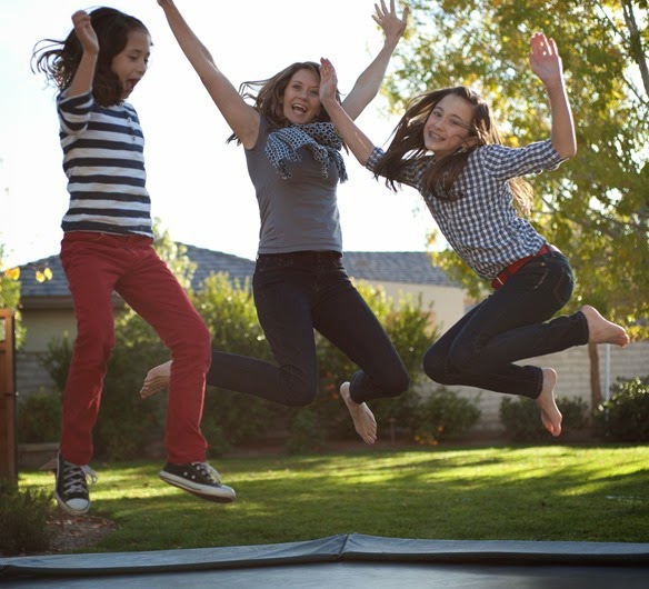 [trampoline-3%255B13%255D.jpg]