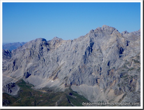 Jito Escarandi - Jierru 2424m - Lechugales 2444m - Grajal de Arriba y de Abajo (Picos de Europa) 0089