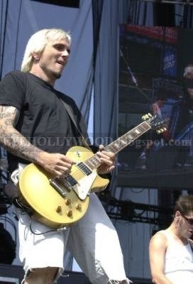 Art Alexakis 