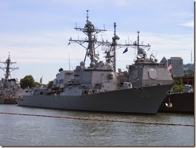 IMG_0972 Arleigh Burke-class Destroyer USS Kidd (DDG-100) & Ticonderoga-class Guided Missile Cruiser USS Lake Champlain (CG-57) in Portland, Oregon on June 8, 2008