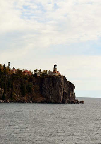 [Lighthouse%2520-%2520Sunny%2520Days%2520Action%2520copy%255B3%255D.jpg]