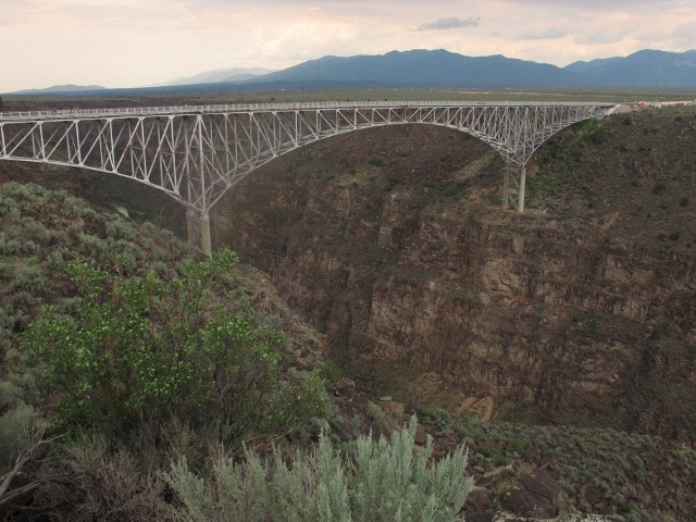 [470-Rio-Grande-gorge-bridge-640x4806.jpg]