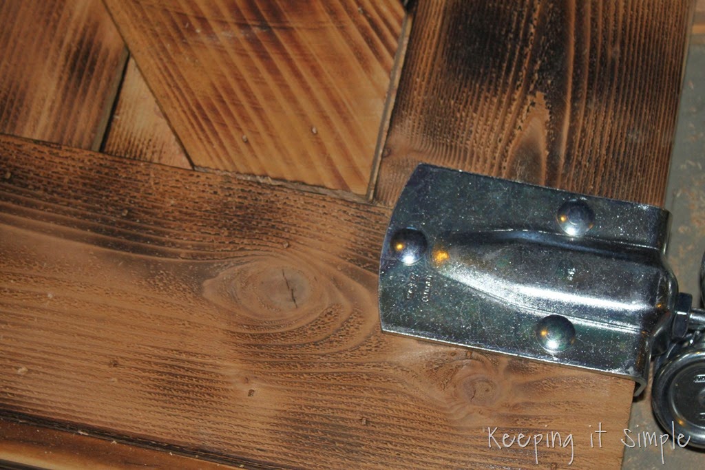 [DIY-Large-Barn-Door-with-Burned-Wood%255B7%255D.jpg]