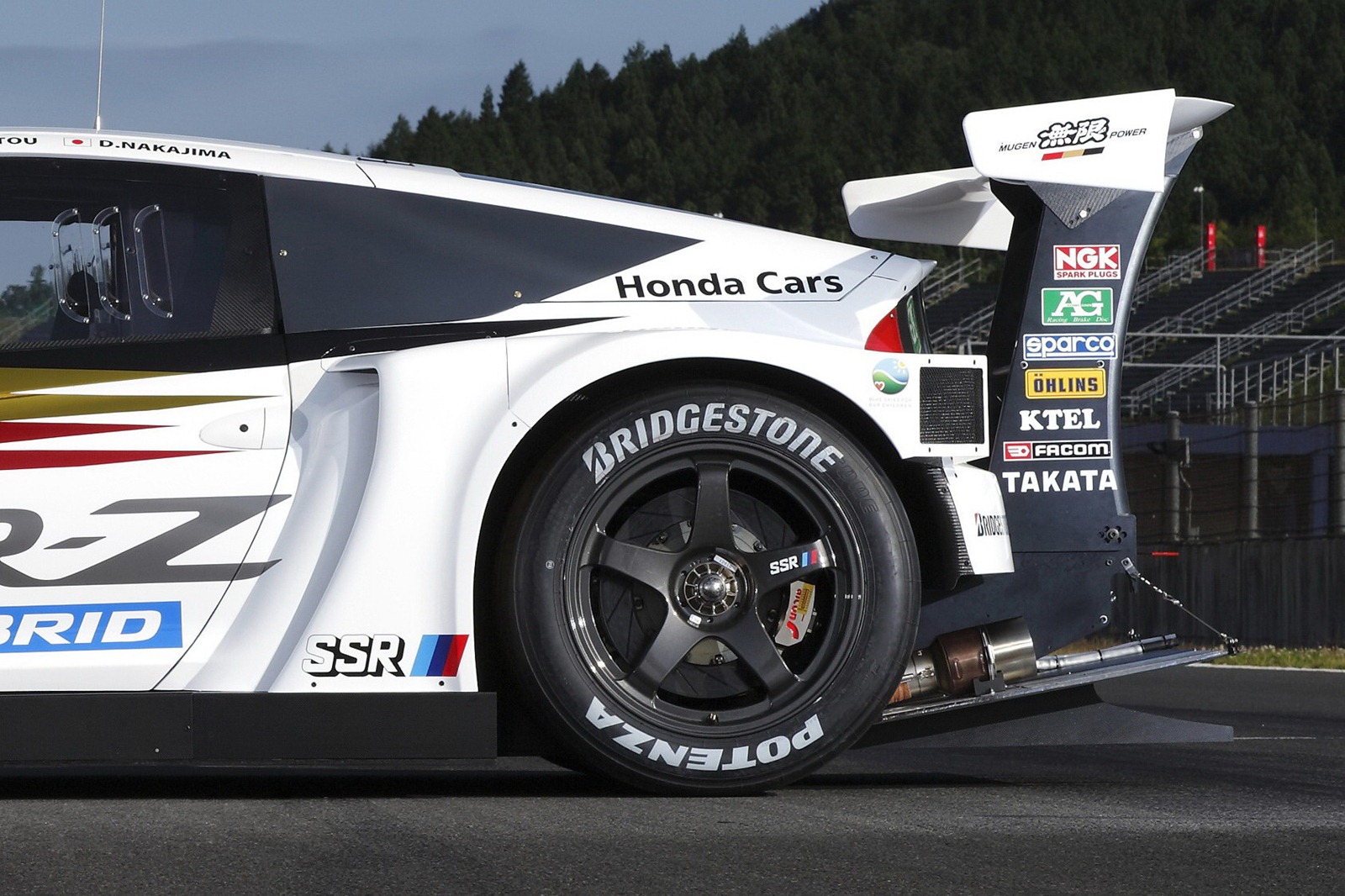 [Honda-Mugen-CR-Z-GT-16%255B2%255D.jpg]