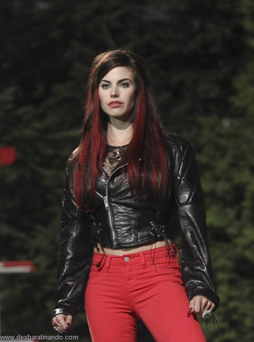 meghan ory linda sensual sexy sedutora desbaratinando  (11)