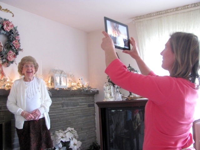 [Michele%2520and%2520Mom2%255B5%255D.jpg]