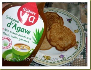 Pancakes ai quattro cereali con latte di soia, zucchero di canna e sciroppo d'agave (9)