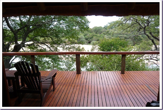 Thornybush-Game-Lodge-Hoedspruit-África-do-Sul-Reserva-Hotel-Varanda