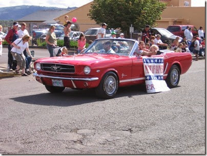 IMG_2557 1965 Ford Mustang Convertible with Rainier Mayor Jerry Cole in the Rainier Days in the Park Parade on July 15, 2006