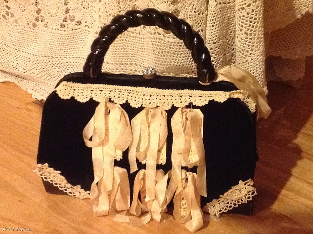 [purse-back12.jpg]