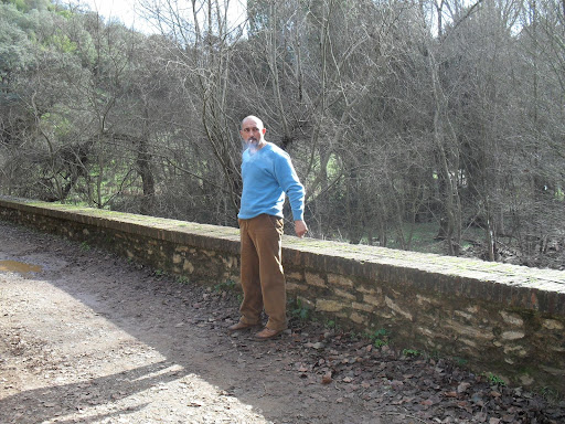 Rafael Cuervo - Email, dirección, número de teléfono,