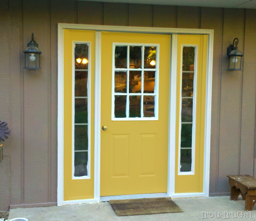 [front%2520door%2520yellow%255B2%255D.jpg]