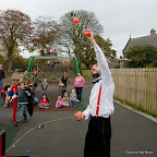 Hullabaloo Offaly's Children's Arts Festival 2007. Juggling with Emihin Short