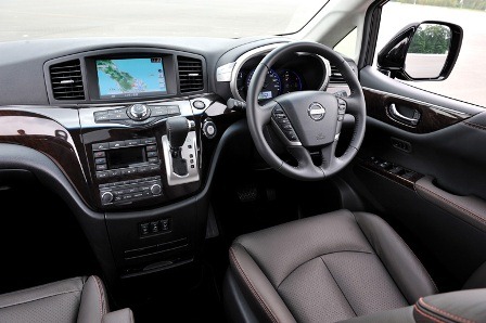 [interior-2011-Nissan-%255B2%255D.jpg]