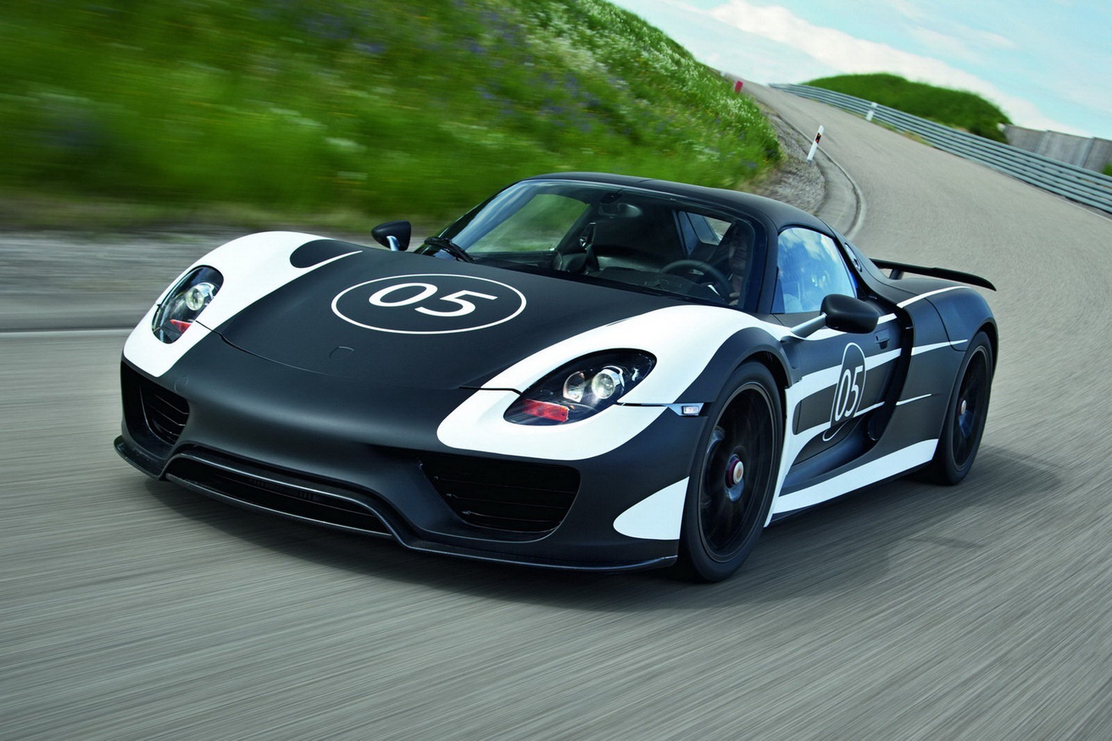 [Porsche-918-Spyder-14%255B2%255D%255B2%255D.jpg]