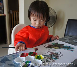 Paingint the Animal Pouch Painting the Animal Pouch
