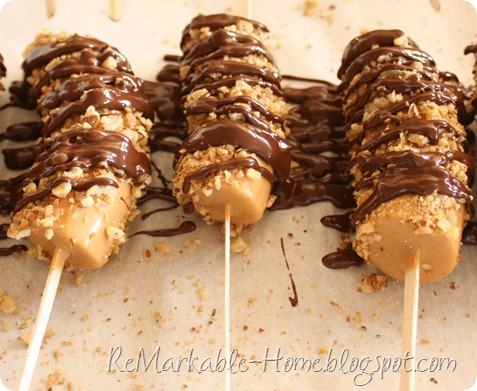 Better than Disneyland's FROZEN BANANAS Recipe {ReMarkableHome.net}