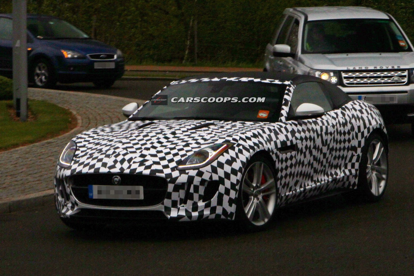 Jaguar-F-Type-Coupe-13.jpg