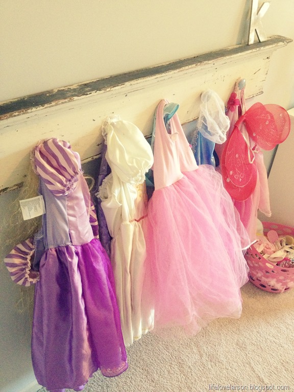 [dress%2520up%25204%255B4%255D.jpg]