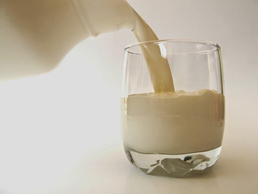 [raw%2520milk%2520glass%255B3%255D.jpg]