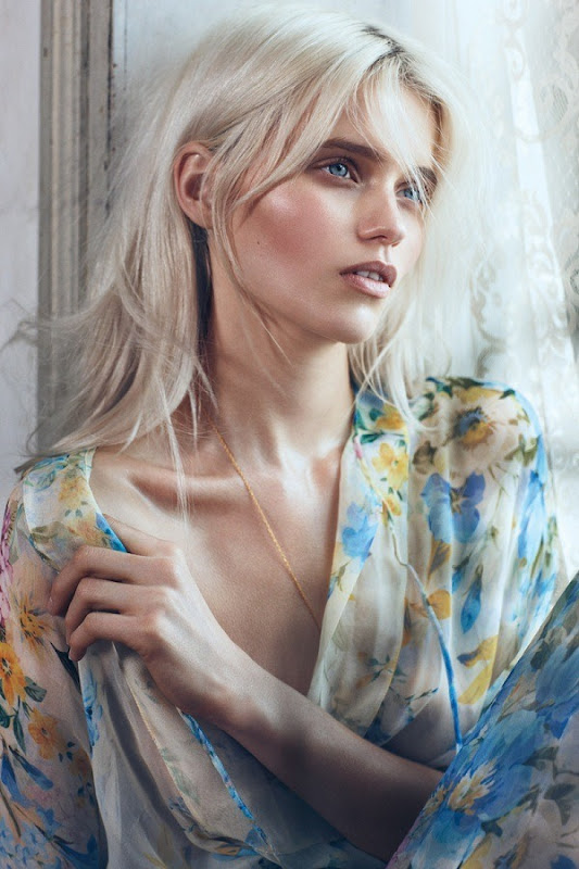 Abbey Lee Kershaw by Lachlan Bailey (Bloom Forth - Vogue China May 2012) 5