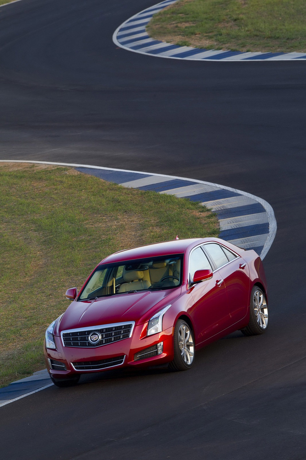 [2013-Cadillac-ATS-149%255B2%255D.jpg]