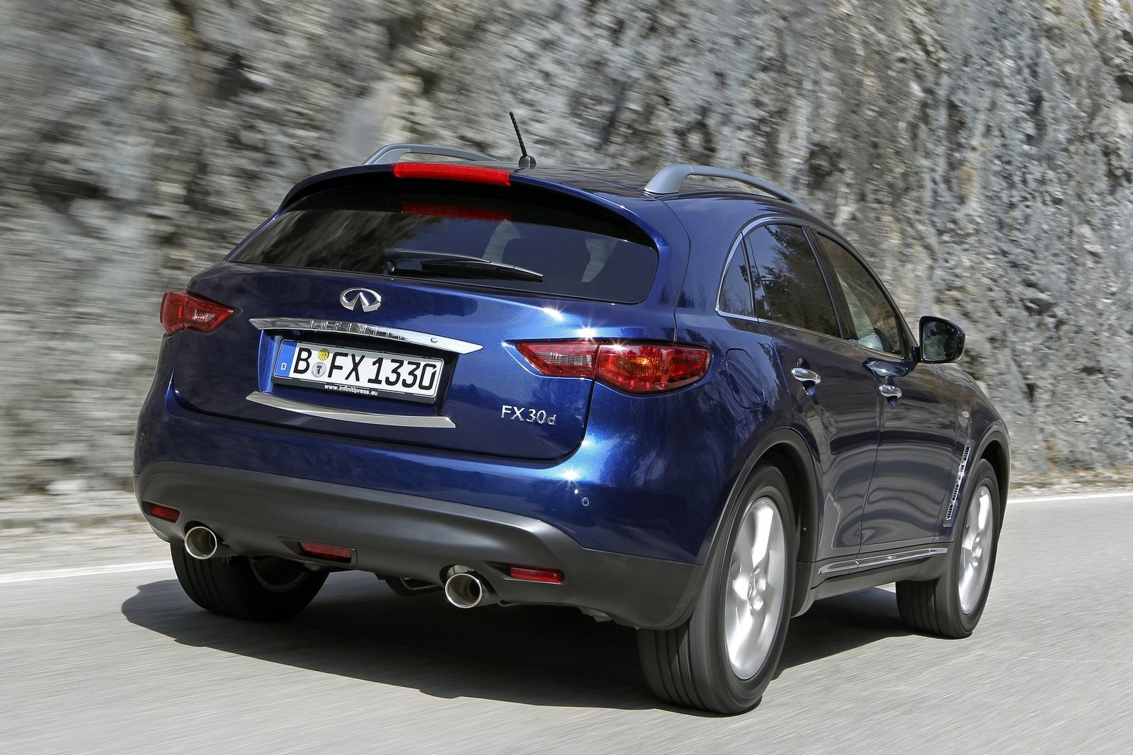 [Infiniti-FX-QX70-10%255B2%255D.jpg]