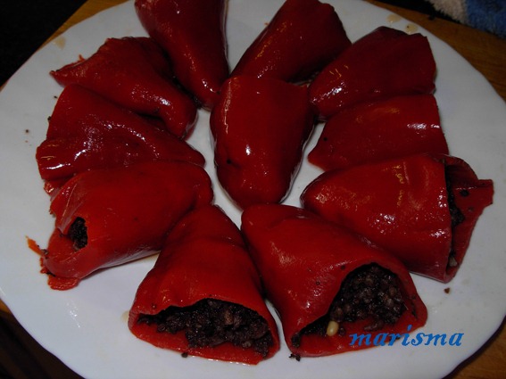 [piquillos-rellenos-de-morcilla4-copi.jpg]