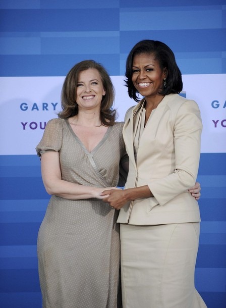 [mo%2520gary%2520corner%2520yourth%2520center%2520%2520no%2520cocktail%2520dress%255B3%255D.jpg]