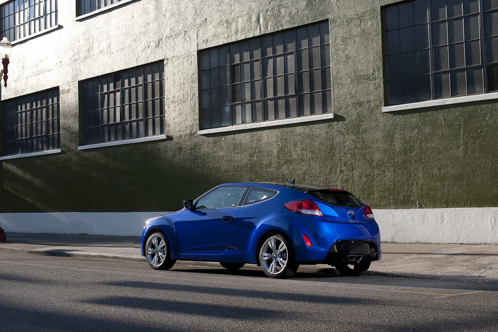 [2012-Hyundai-Veloster-3%255B2%255D.jpg]