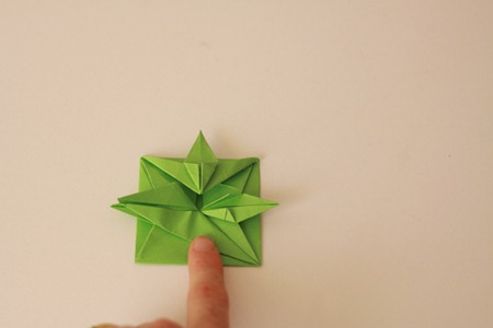 Origami Wreath Tutorial (12)
