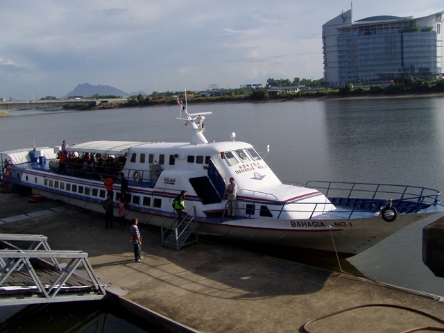 [P50600442.jpg]