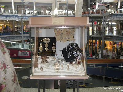 Exposició indumentària Saler_20120221_007.JPG