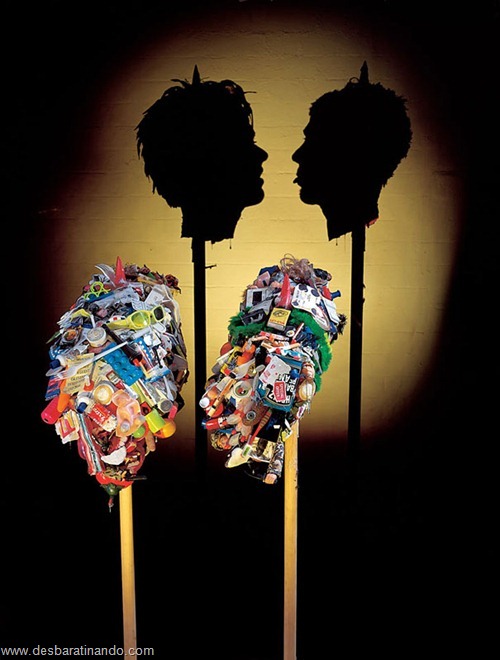 arte das sombras desbaratinando rubbish shadow sculptures tim noble sue webster (12) arte das sombras desbaratinando rubbish shadow sculptures tim noble sue webster (12)