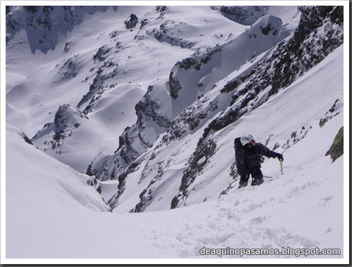 Corredor de La Fourche 350m AD  50º y Petit Pic 150m IV 60º (Midi d'Ossau, Portalet) 8897