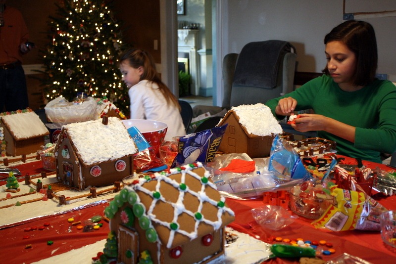 [Gingerbread%2520Party%25202011%2520026%255B3%255D.jpg]