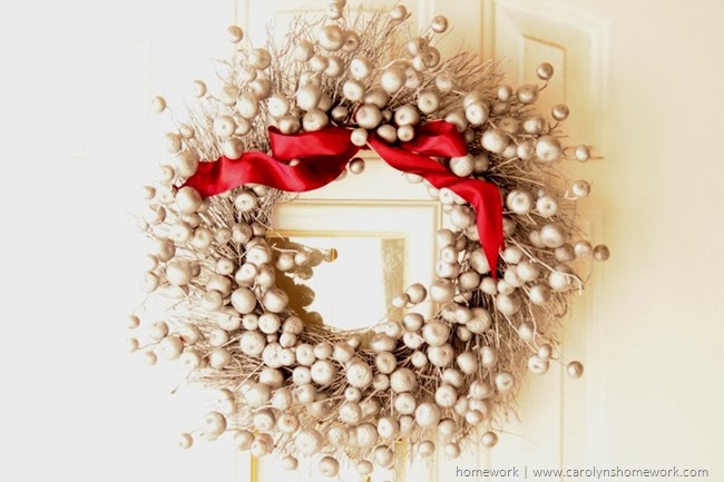 [Holiday-Wreath-from-a-Fall-Wreath-31.jpg]