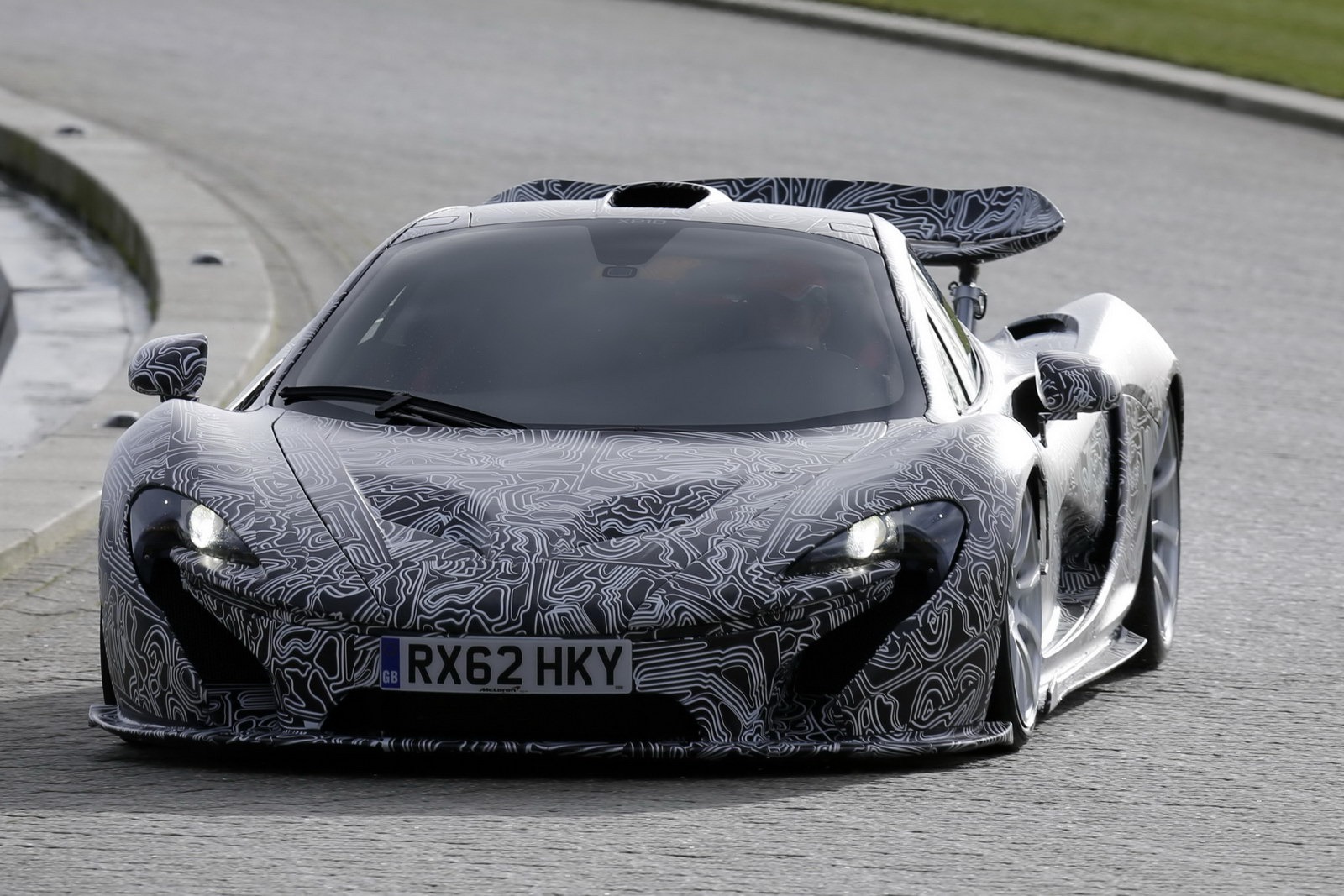 [McLaren-P1-MP4-12C-3%255B2%255D.jpg]