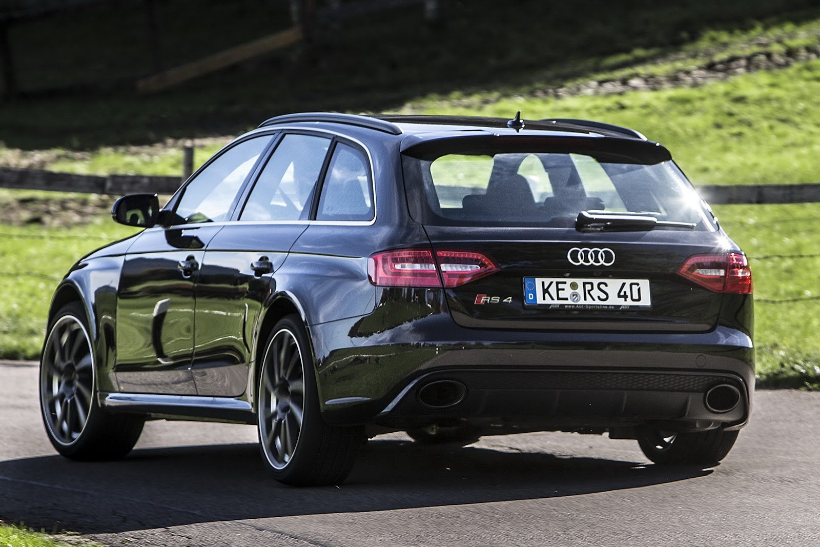 Audi B 4
