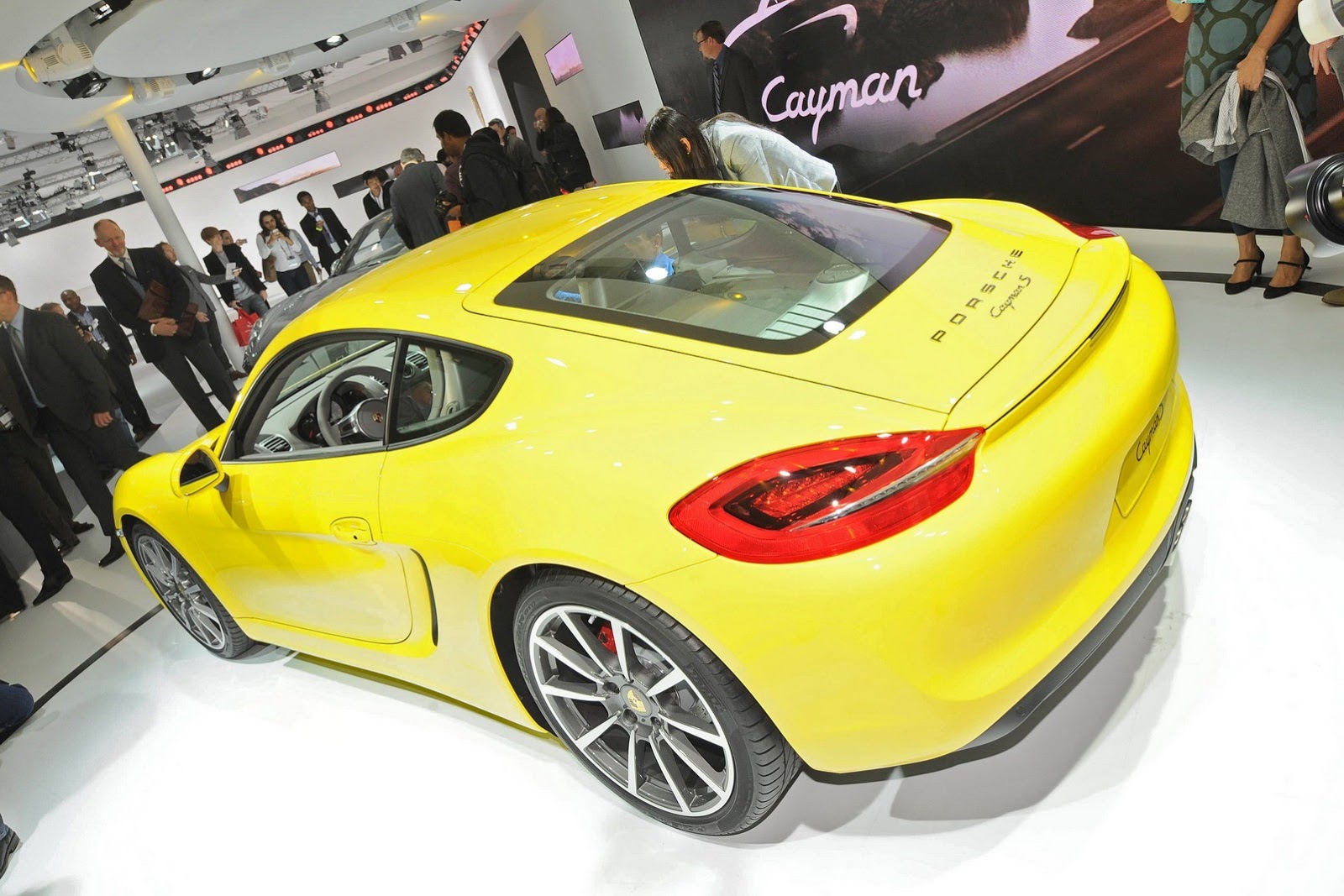 [2013-Porsche-Cayman-35%255B2%255D.jpg]