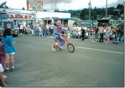 11 Clown in the Clatskanie Heritage Days Parade on July 4, 1999