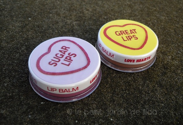 001-mua-cosmetics-love-hearts-lip-balm-great-lips-sugar-lips