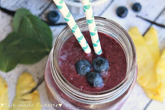 Blueberry Pineapple Green Smoothie.jpg