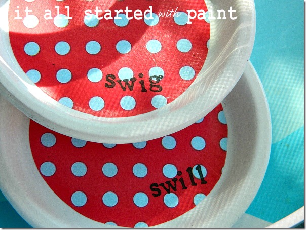 coasters_red_and_white_polka_dots