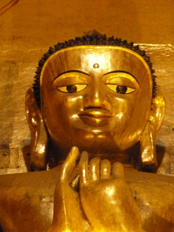 [Myanmar-Bagan-Ananda-Temple-7--Septe%255B17%255D.jpg]
